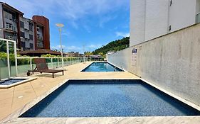 Apartamento Praia Grande Ubatuba com Churrasqueira Privativa